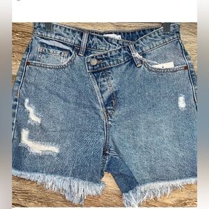 Cello High-Waisted Distressed Denim Asymmetrical shorts NWT size small